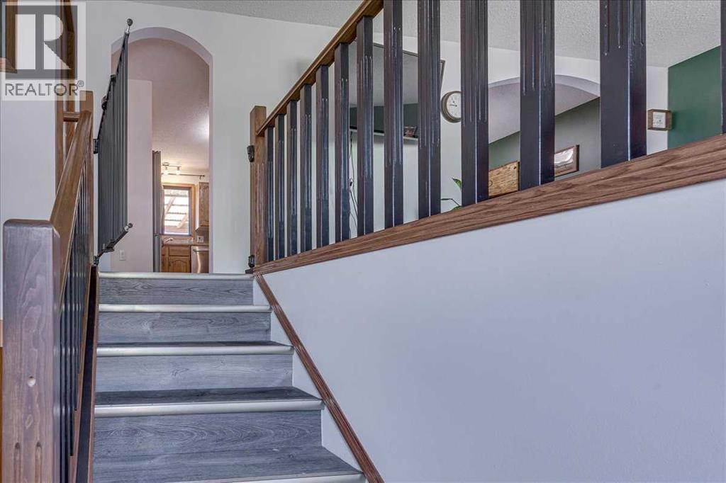 43 Oak Street Property Photo 6