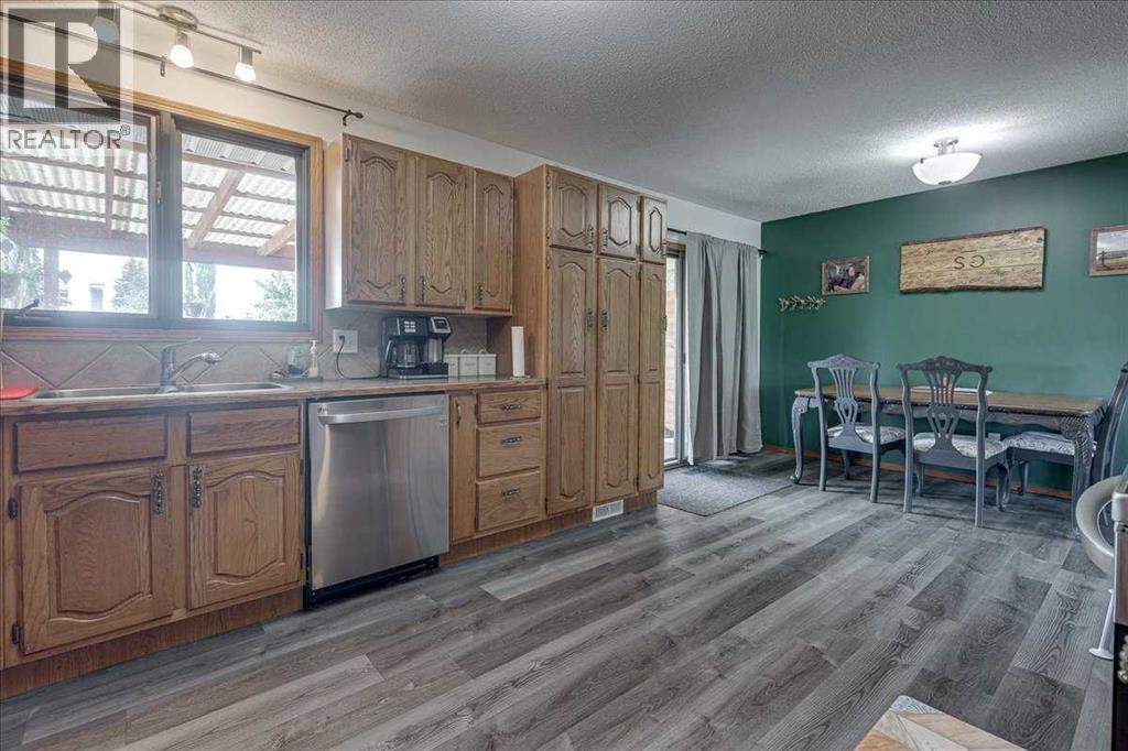 43 Oak Street Property Photo 15