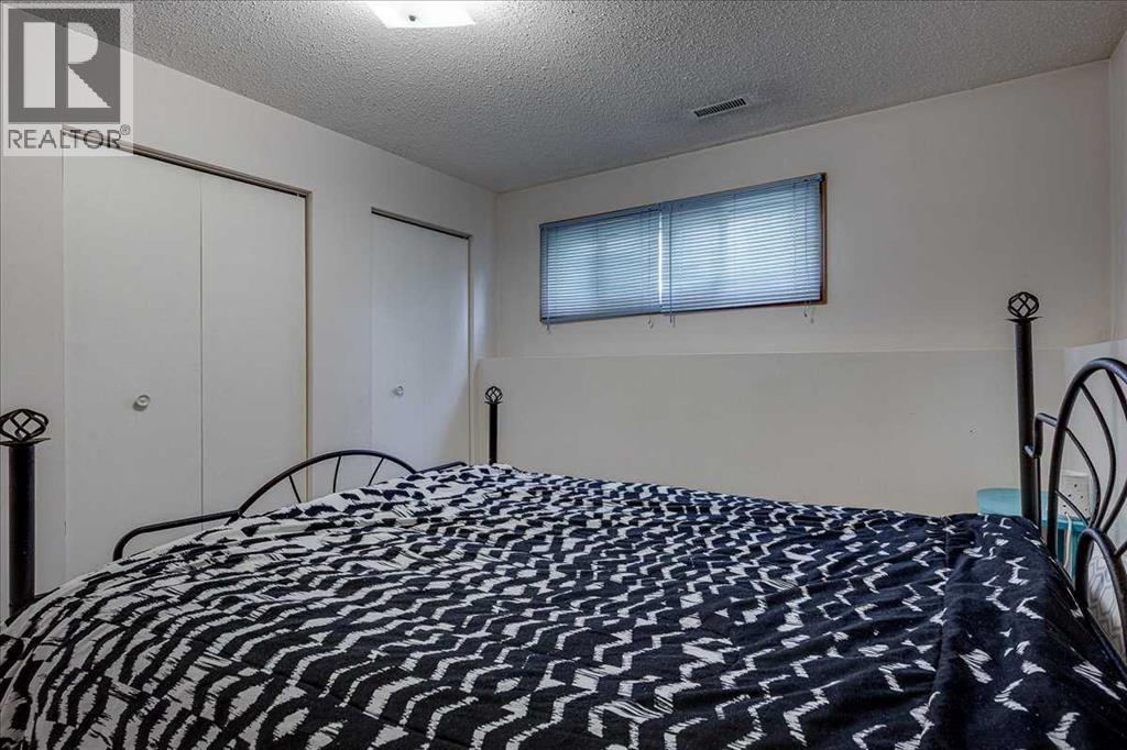 43 Oak Street Property Photo 25