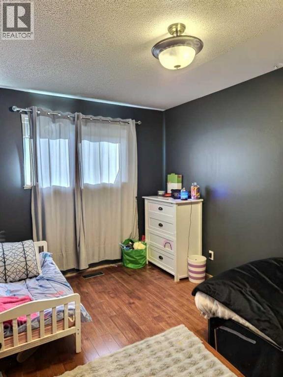 20 Mt Backus Place W Property Photo 9