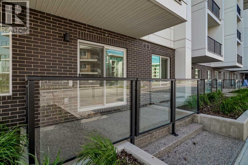 265 Wolf Willow Boulevard Southeast Property Photo 11
