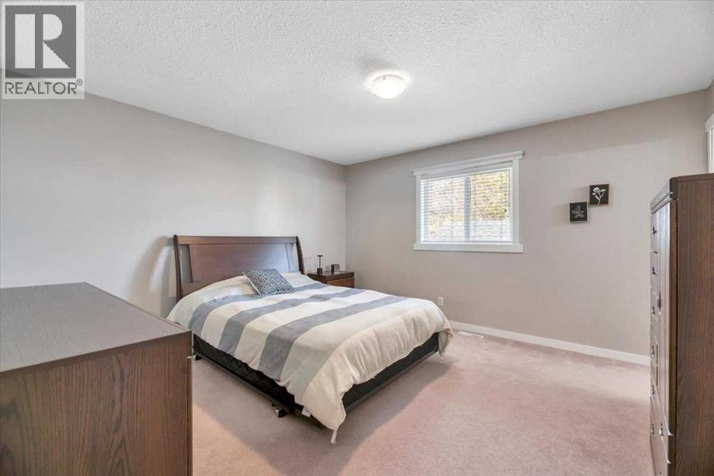 94 Parklane Drive Property Photo 27