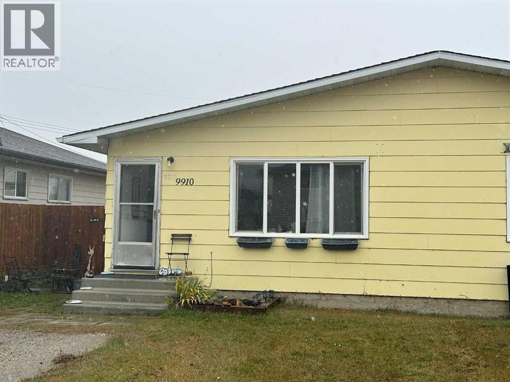 9910 93 Avenue Property Photo 1