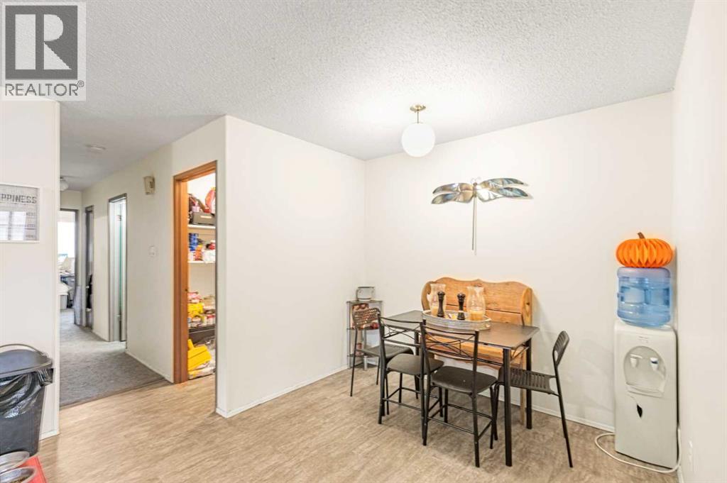9910 93 Avenue Property Photo 3