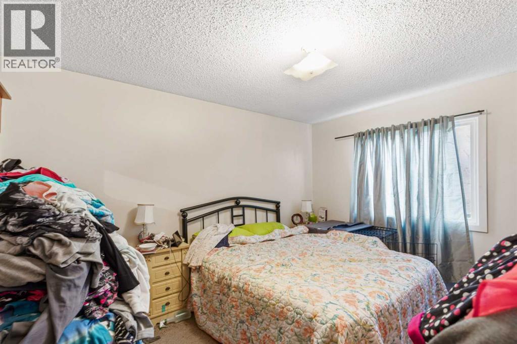 9910 93 Avenue Property Photo 5