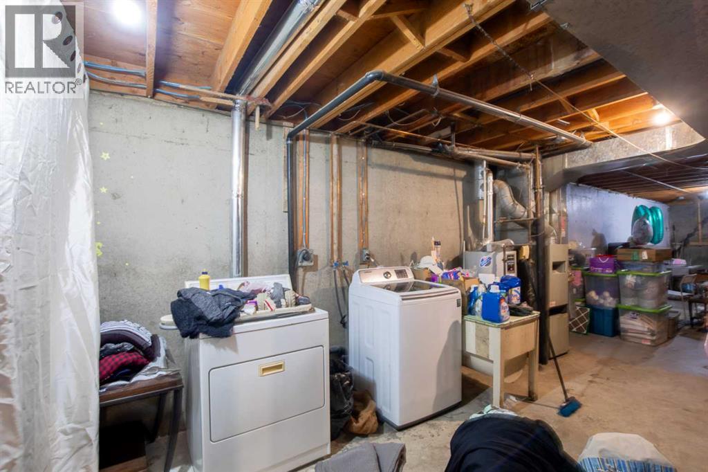 9910 93 Avenue Property Photo 9