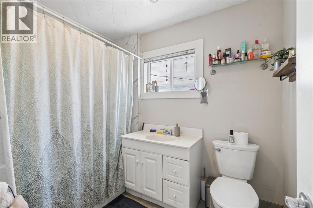 407 11 Street Ne Property Photo 22