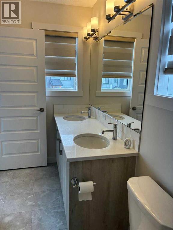 69 Silverton Glen Gate Sw Property Photo 11