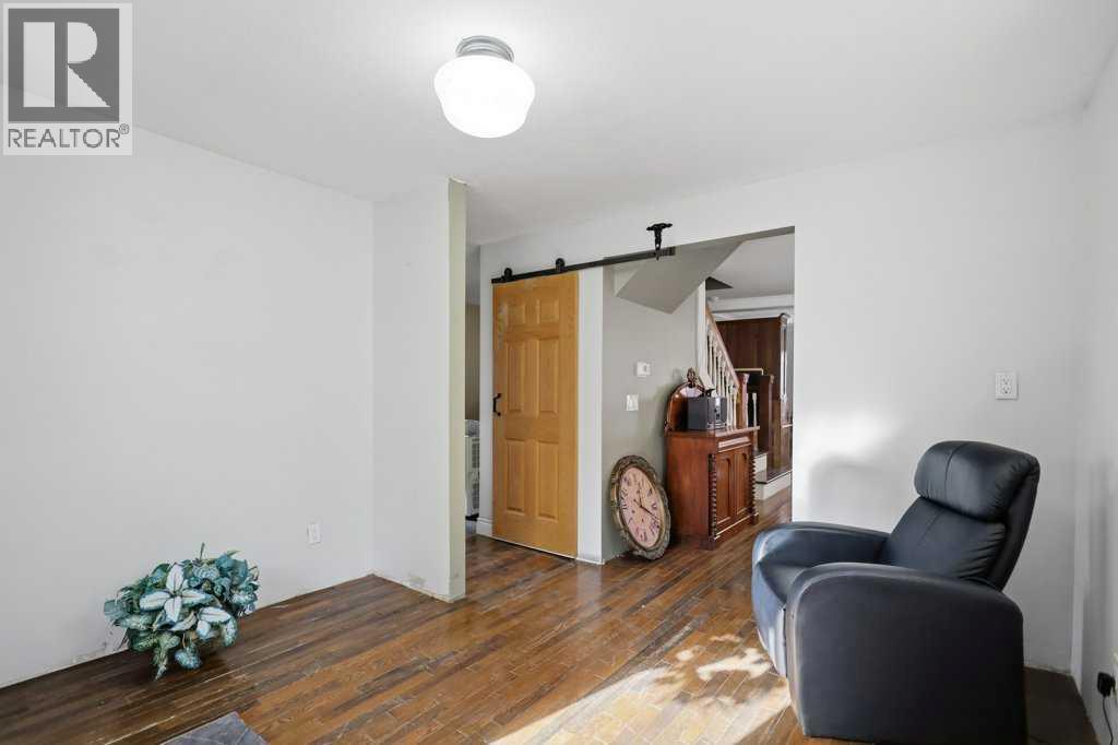 290 Railway Avenue Property Photo 12