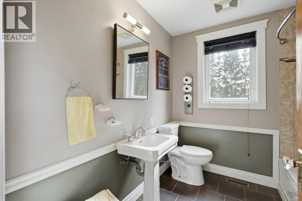 290 Railway Avenue Property Photo 16