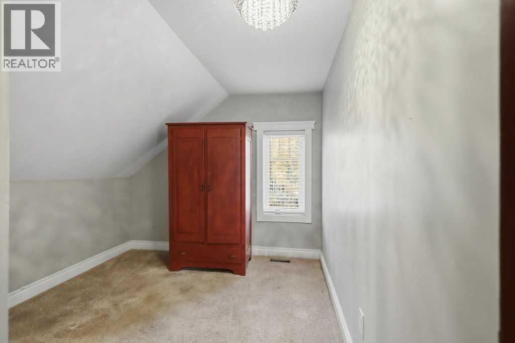 290 Railway Avenue Property Photo 27