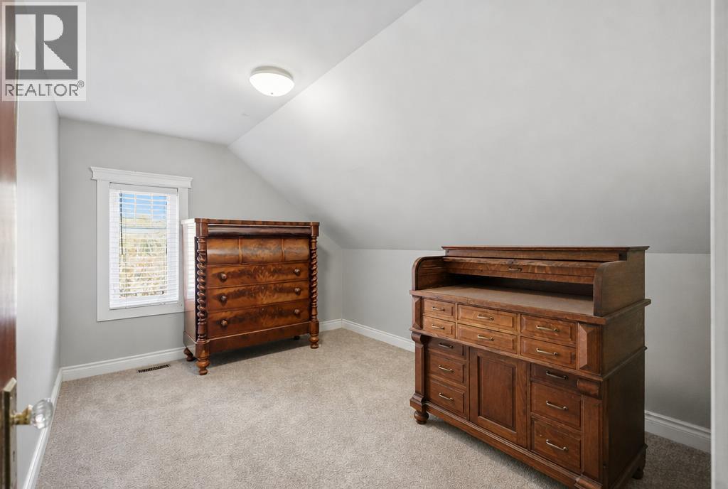 290 Railway Avenue Property Photo 30