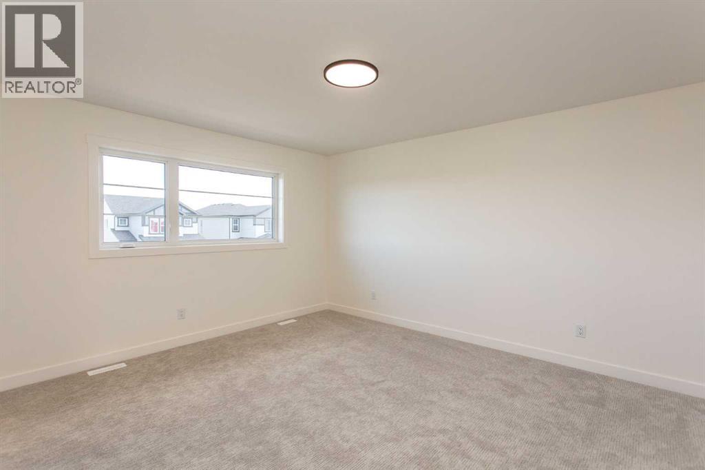 60 Emmett Crescent Property Photo 15