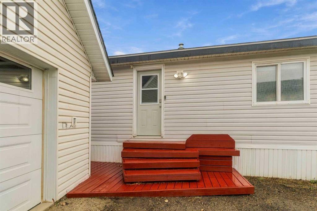 108 Gregoire Crescent Property Photo 4