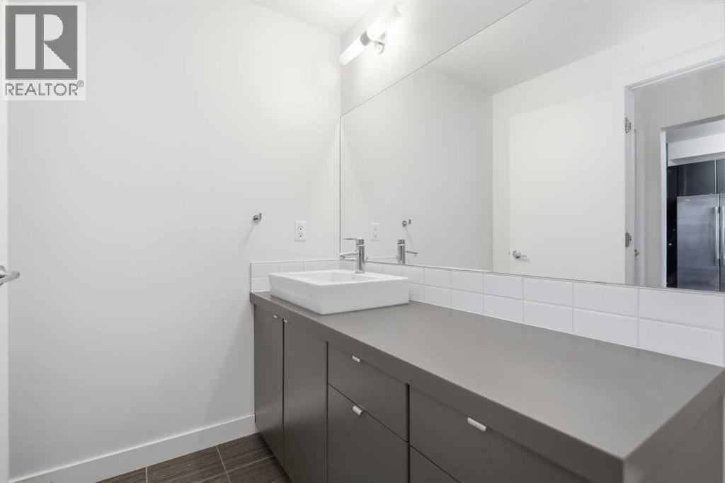 2660 22 Street Property Photo 20