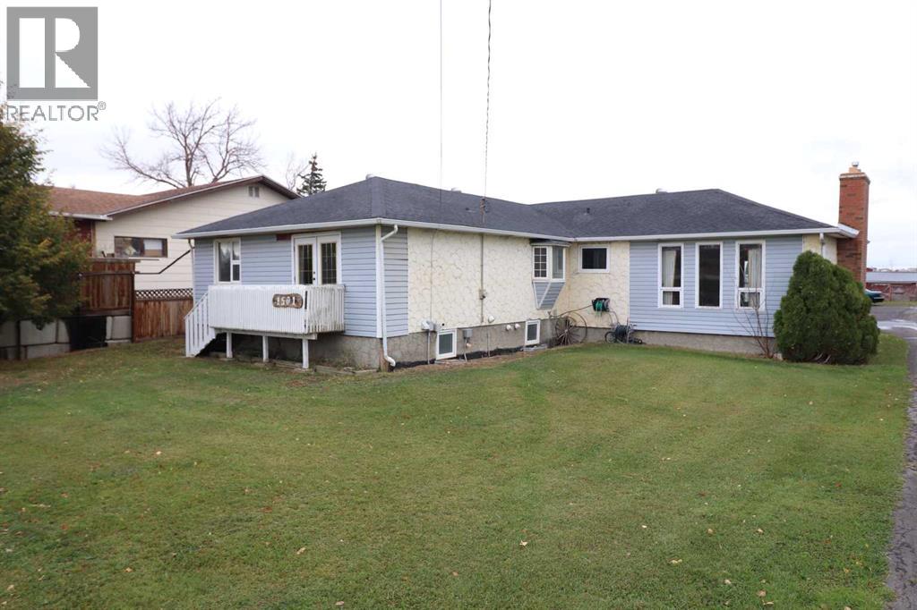 1501 20 Street Property Photo 2
