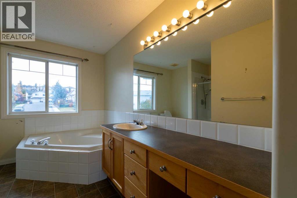 151 Bow Ridge Crescent Property Photo 18