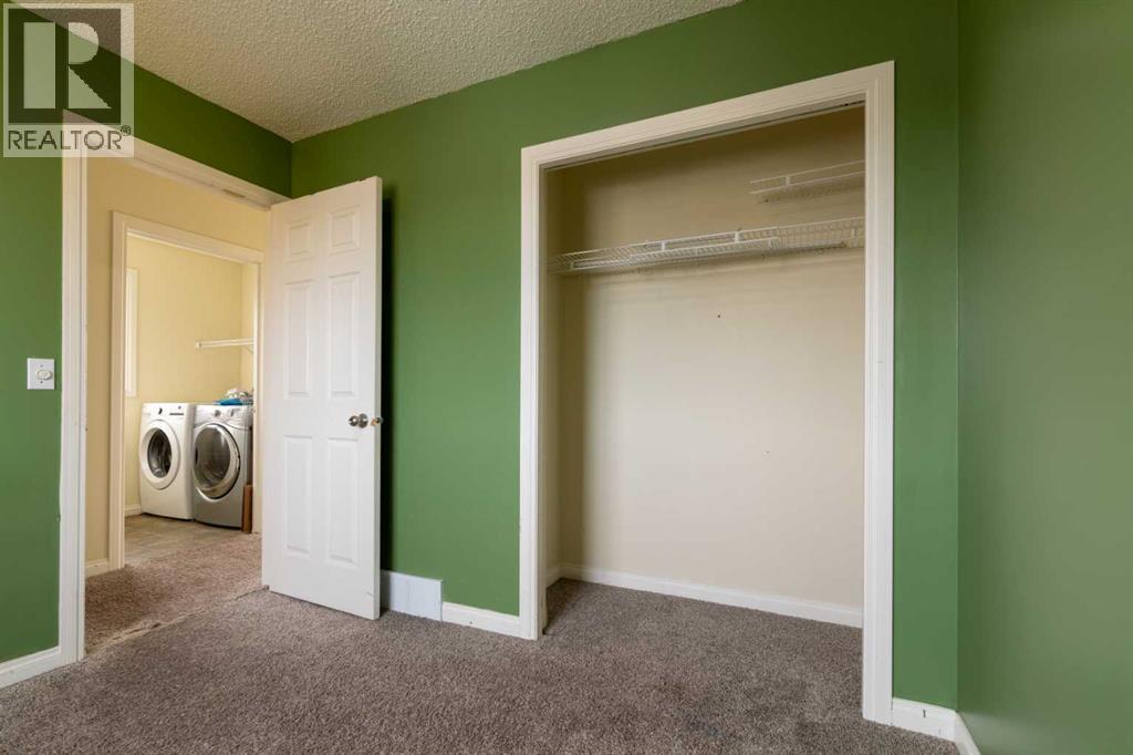 151 Bow Ridge Crescent Property Photo 22