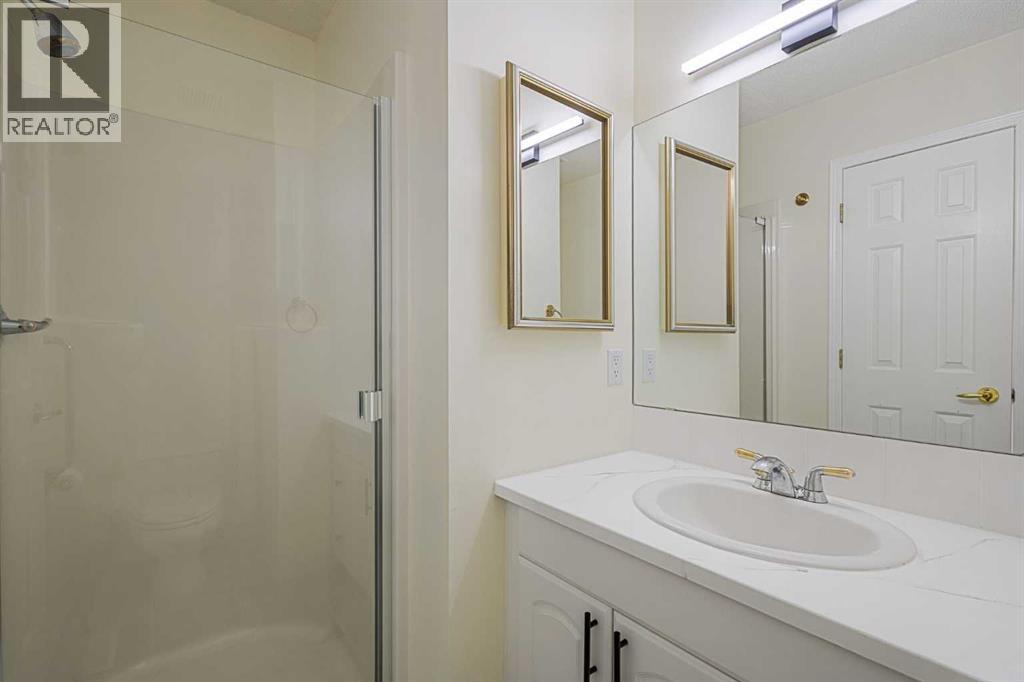 119 Hawkmount Close Nw Property Photo 27
