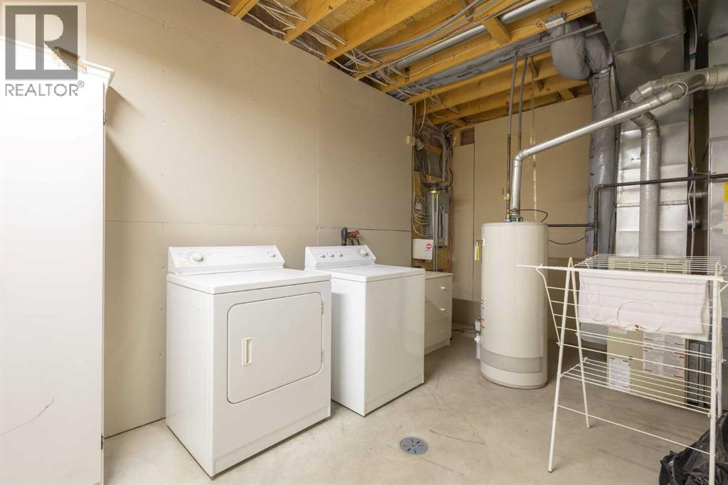 119 Hawkmount Close Nw Property Photo 33
