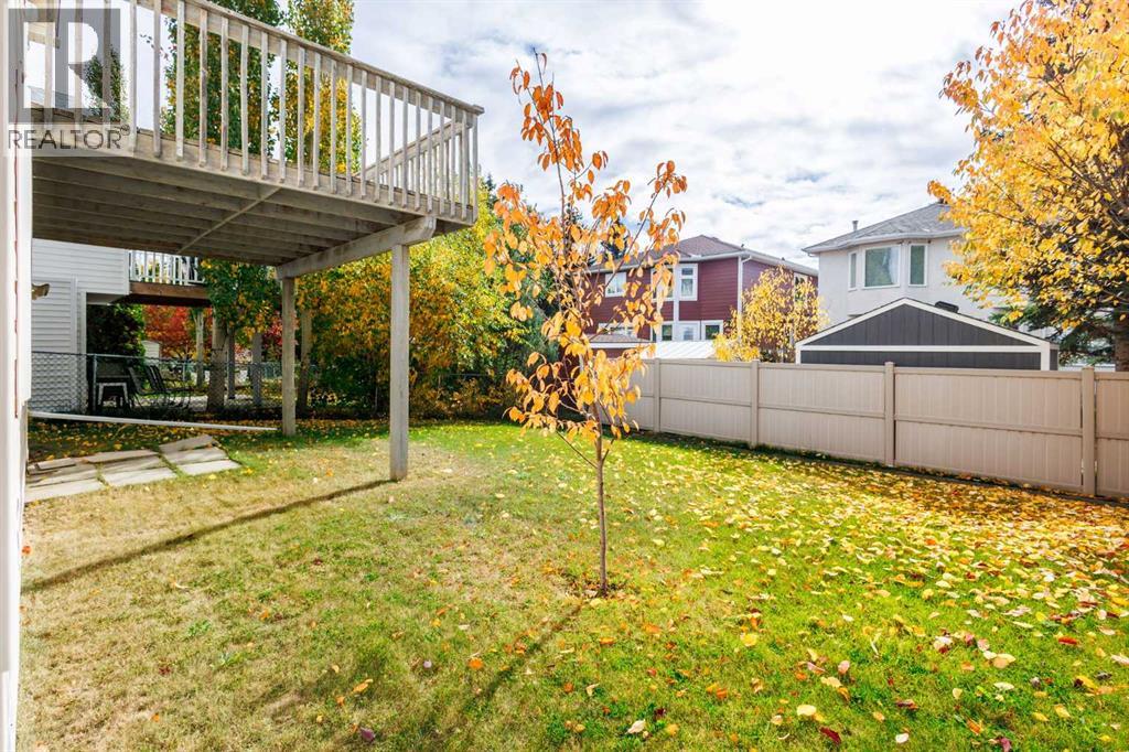 119 Hawkmount Close Nw Property Photo 42