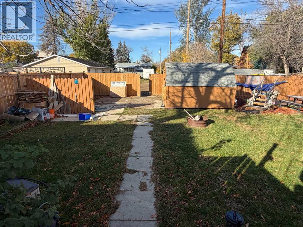 5114 52 Street Property Photo 27