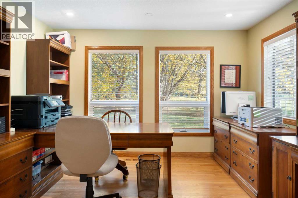 505 Bearspaw Village Ridge Nw Property Photo 21