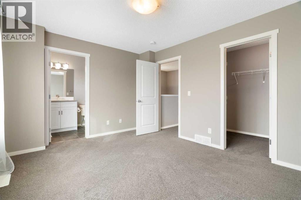 372 Kingsmere Way Se Property Photo 14