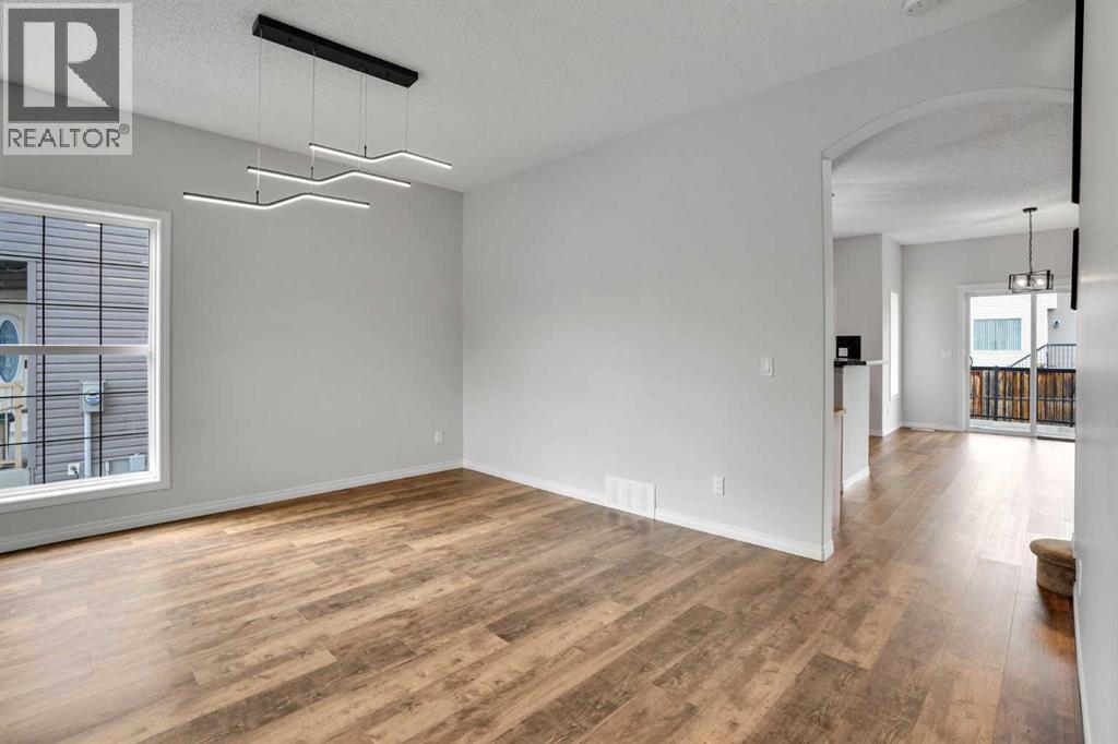 152 Hawkmere Close Property Photo 3