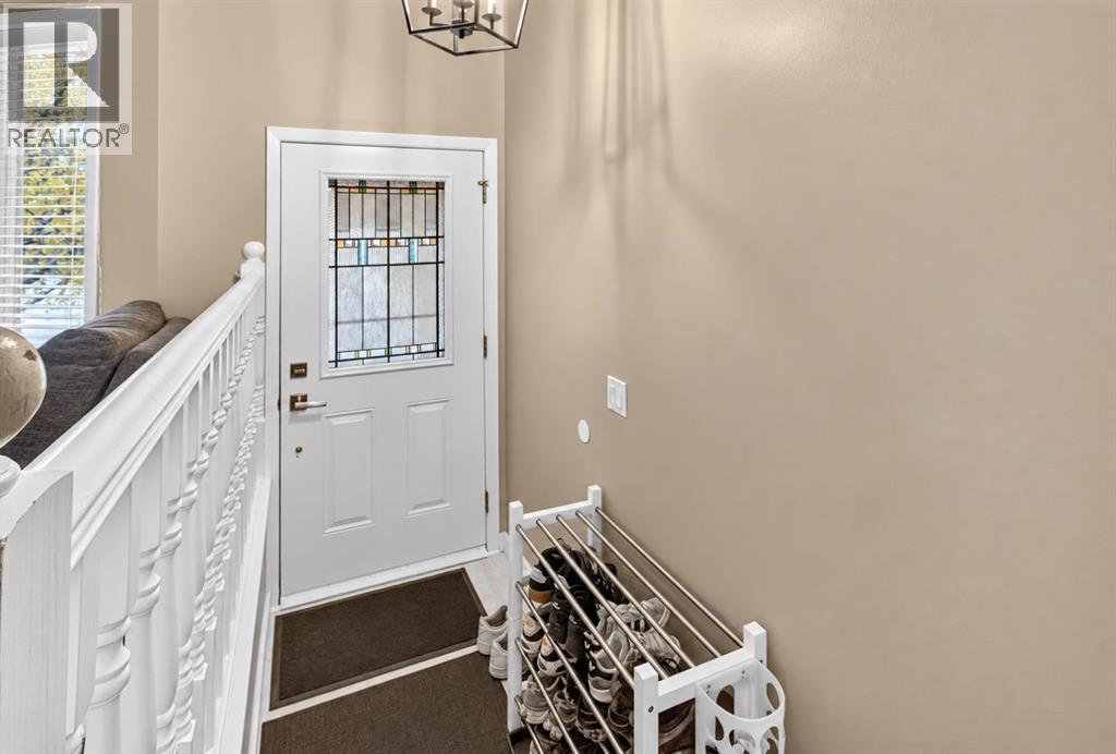 52 Cedargrove Way Sw Property Photo 3