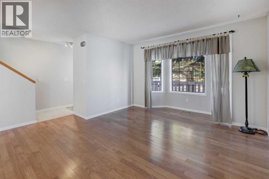 28 Woodside Circle Nw Property Photo 8