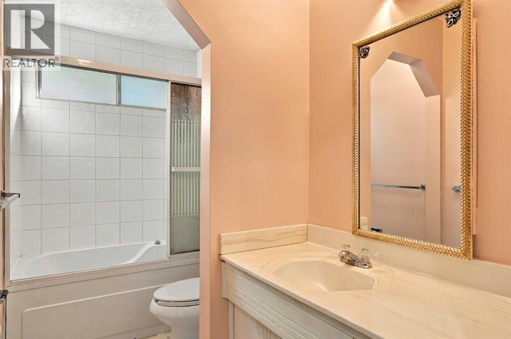 556 Lysander Drive Se Property Photo 16