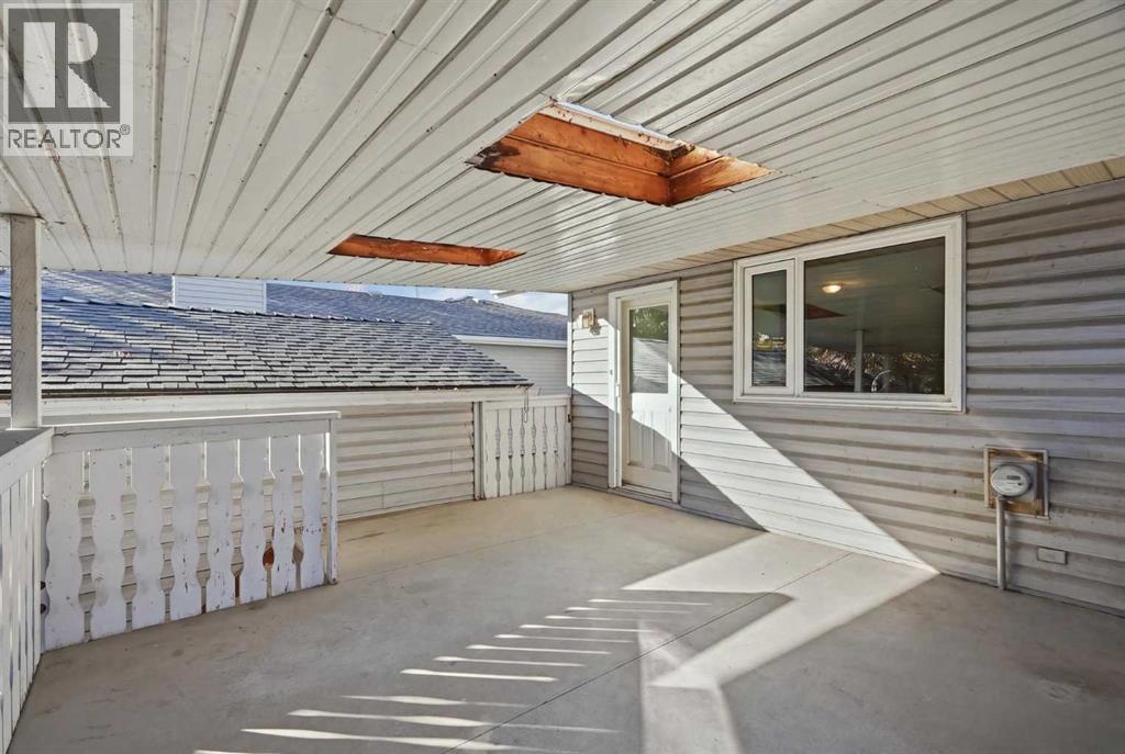 556 Lysander Drive Se Property Photo 27