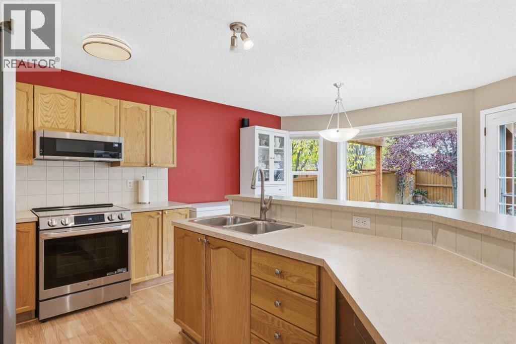 49 Bridleridge Road Sw Property Photo 7