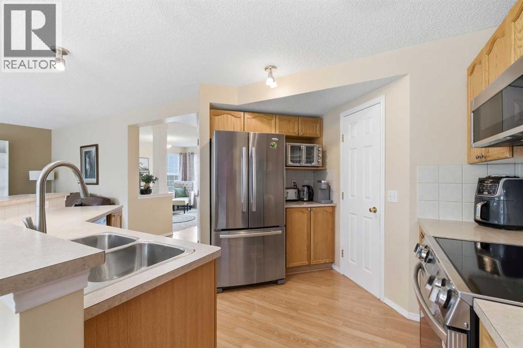 49 Bridleridge Road Sw Property Photo 9