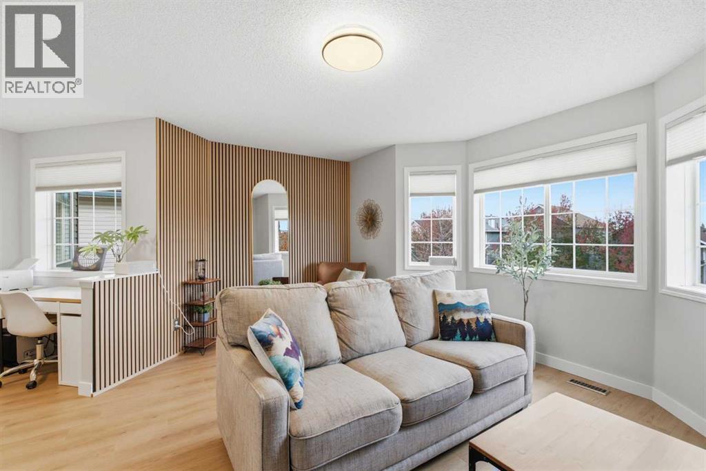 49 Bridleridge Road Sw Property Photo 15