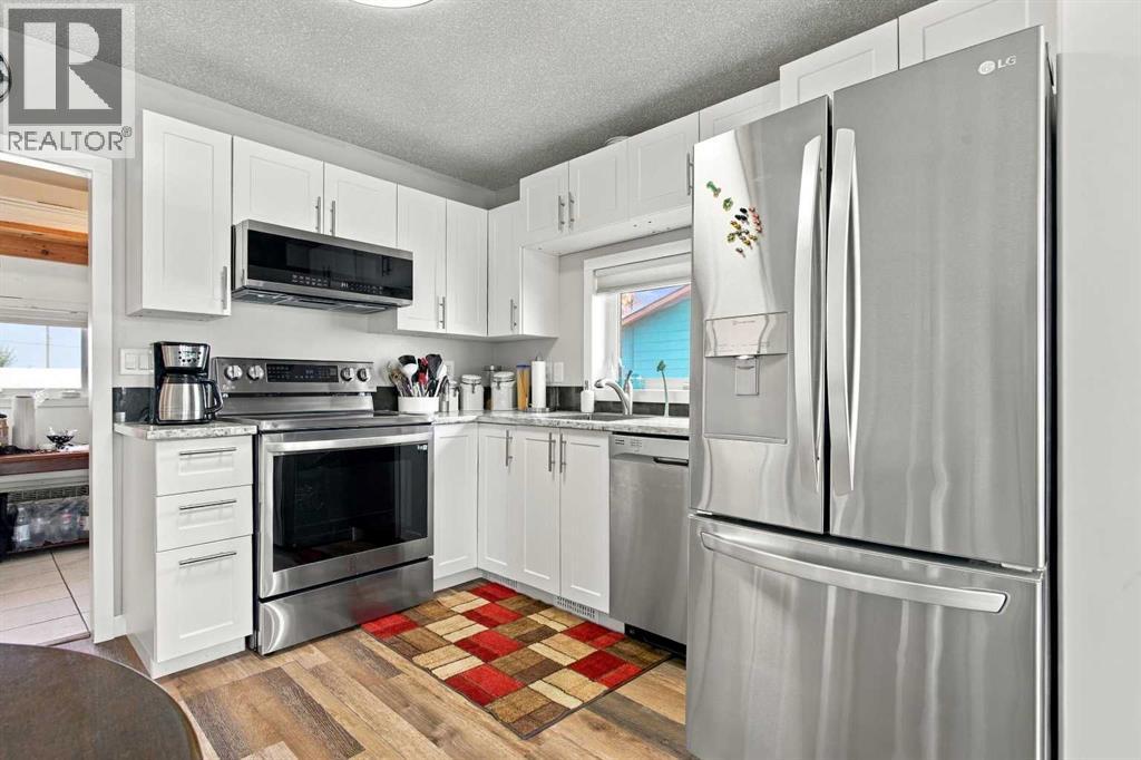 5022 50 Avenue Property Photo 13