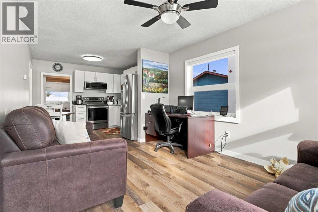 5022 50 Avenue Property Photo 14