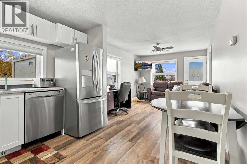 5022 50 Avenue Property Photo 17