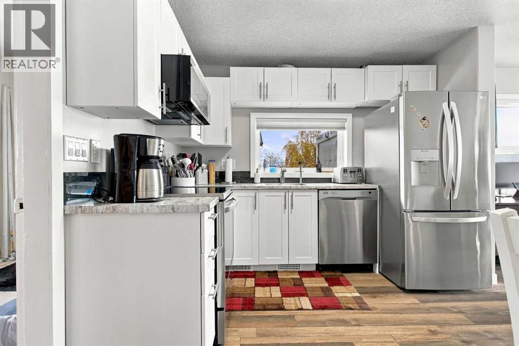 5022 50 Avenue Property Photo 18