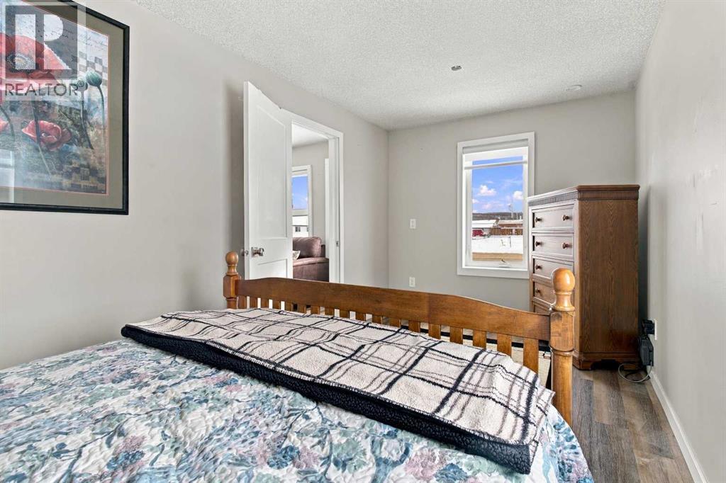 5022 50 Avenue Property Photo 22