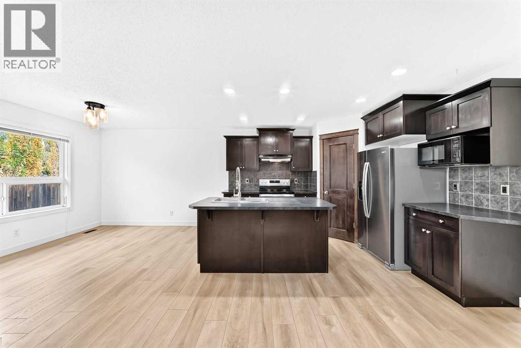 210 Brightonstone Green Se Property Photo 6
