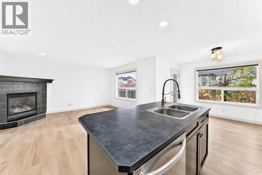 210 Brightonstone Green Se Property Photo 8