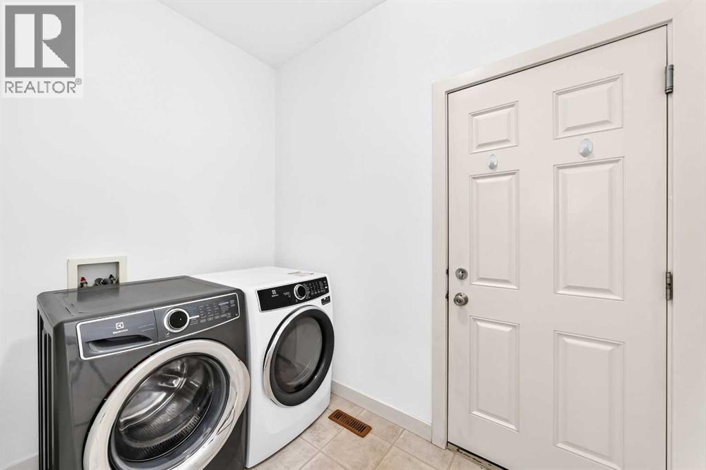 210 Brightonstone Green Se Property Photo 16