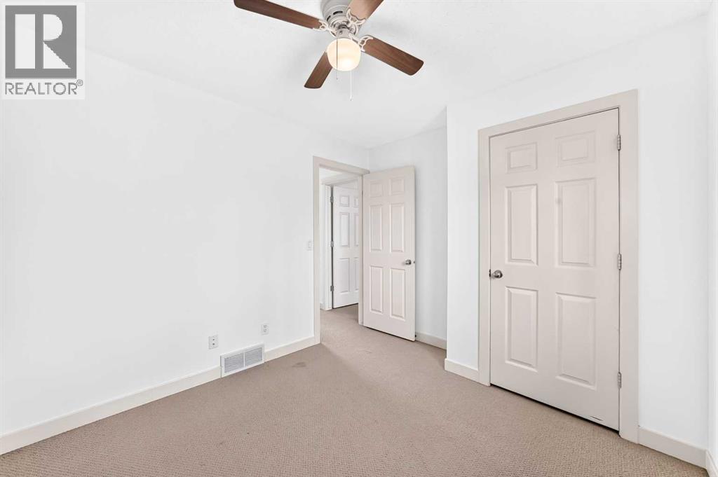 210 Brightonstone Green Se Property Photo 25