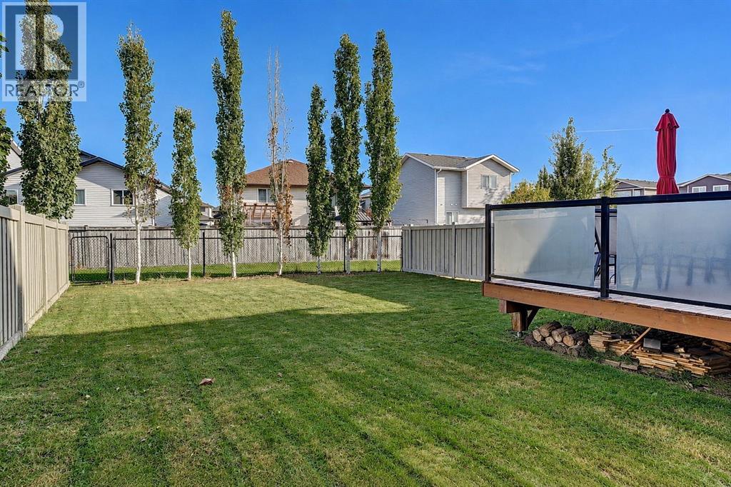 8910 94 Avenue Property Photo 2