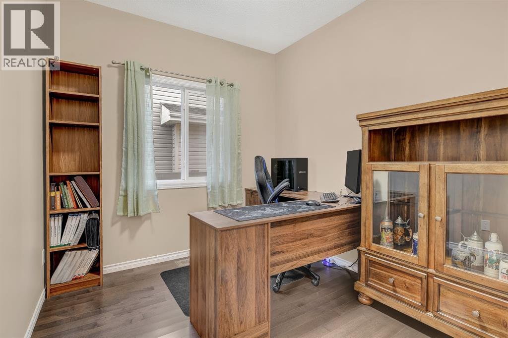 8910 94 Avenue Property Photo 14