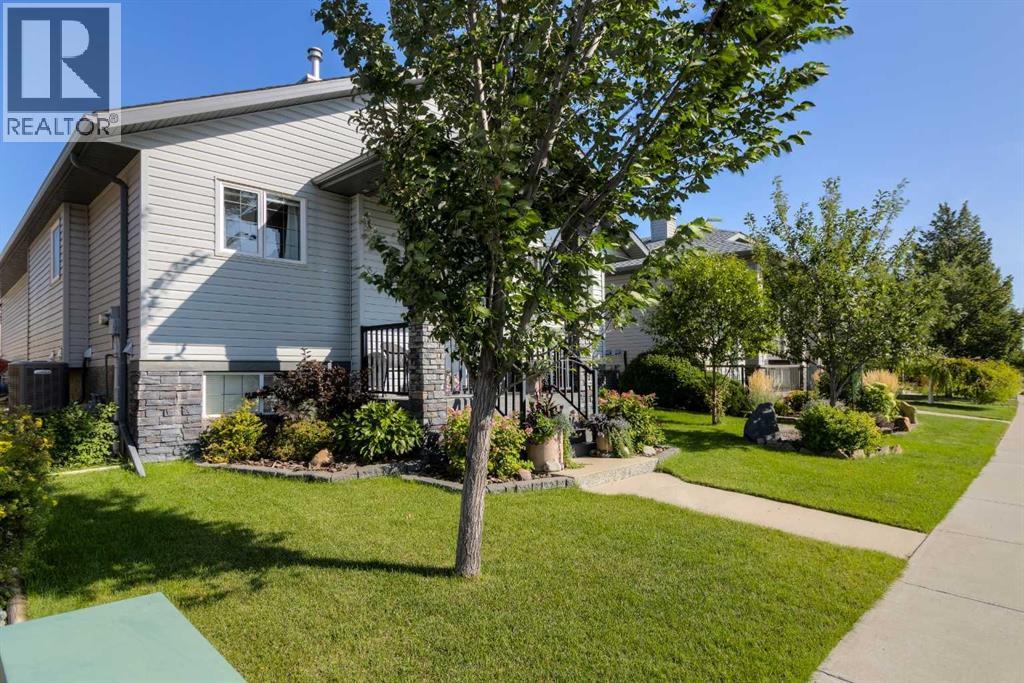 159 Grand River Boulevard W Property Photo 3