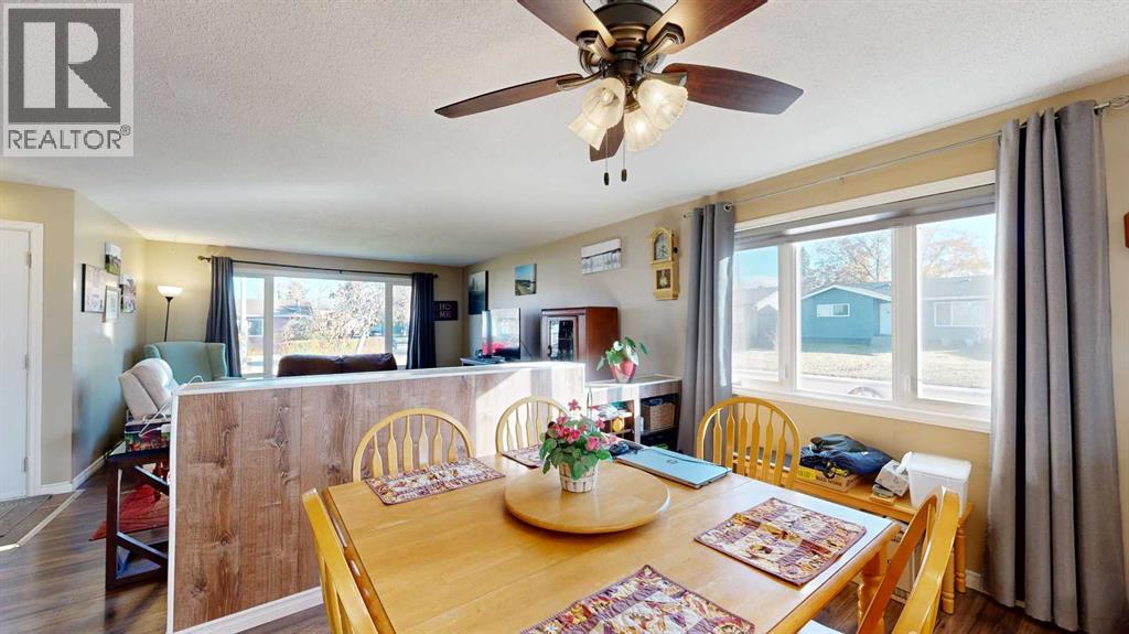 4002 58 Street Property Photo 10