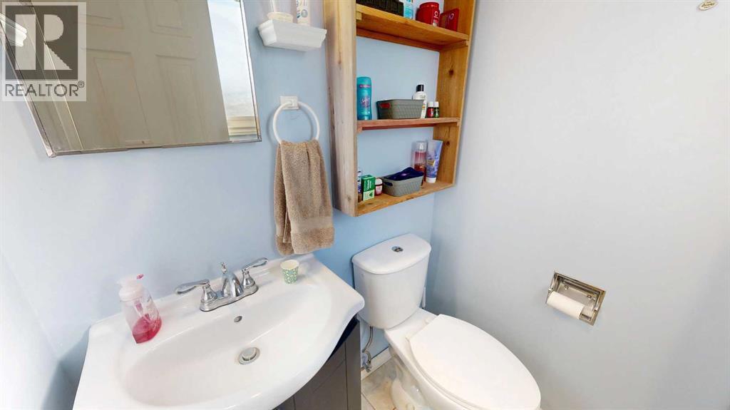 4002 58 Street Property Photo 14